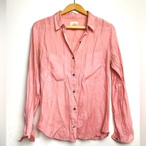 Levi’s Button Down Shirt